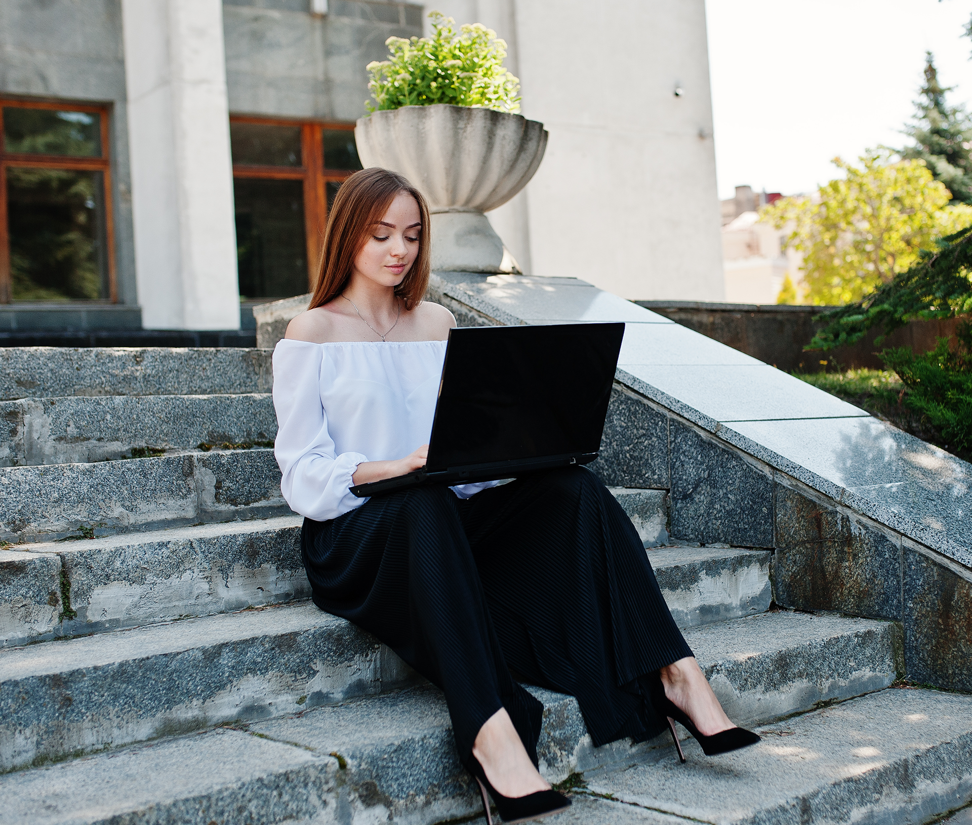 Gaining Credibility with Professional Paystubs